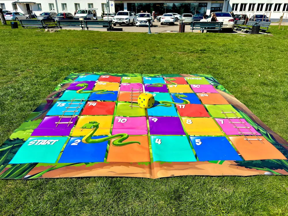 Snake and Ladders snake and ladders de inchiriat joc pentru evenimente