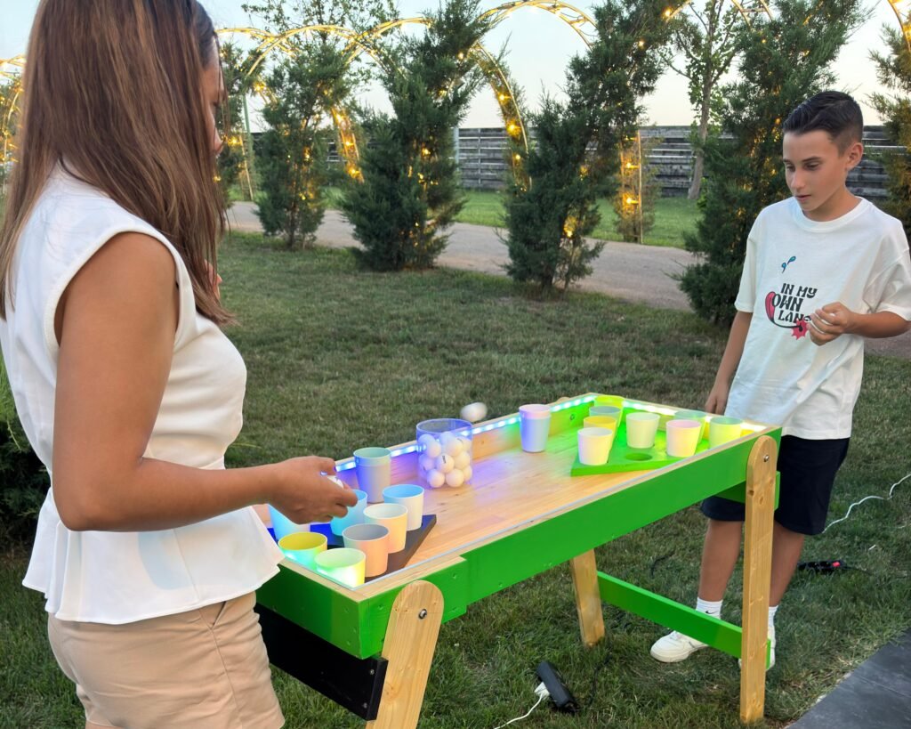 Jocuri LED Evenimente | Efectul WOW pentru Nuntă, Corporate și Petreceri – HubGames7